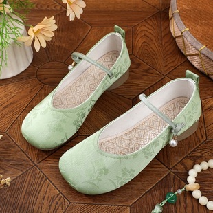 2025 New Style Plain Elegant Old Beijing Cloth Shoes Women's Vintage Cotton and Linen Ancient Style Cheongsam Han Clothes Shoes Dark Flower Single-layer Shoes Thick Heel Y