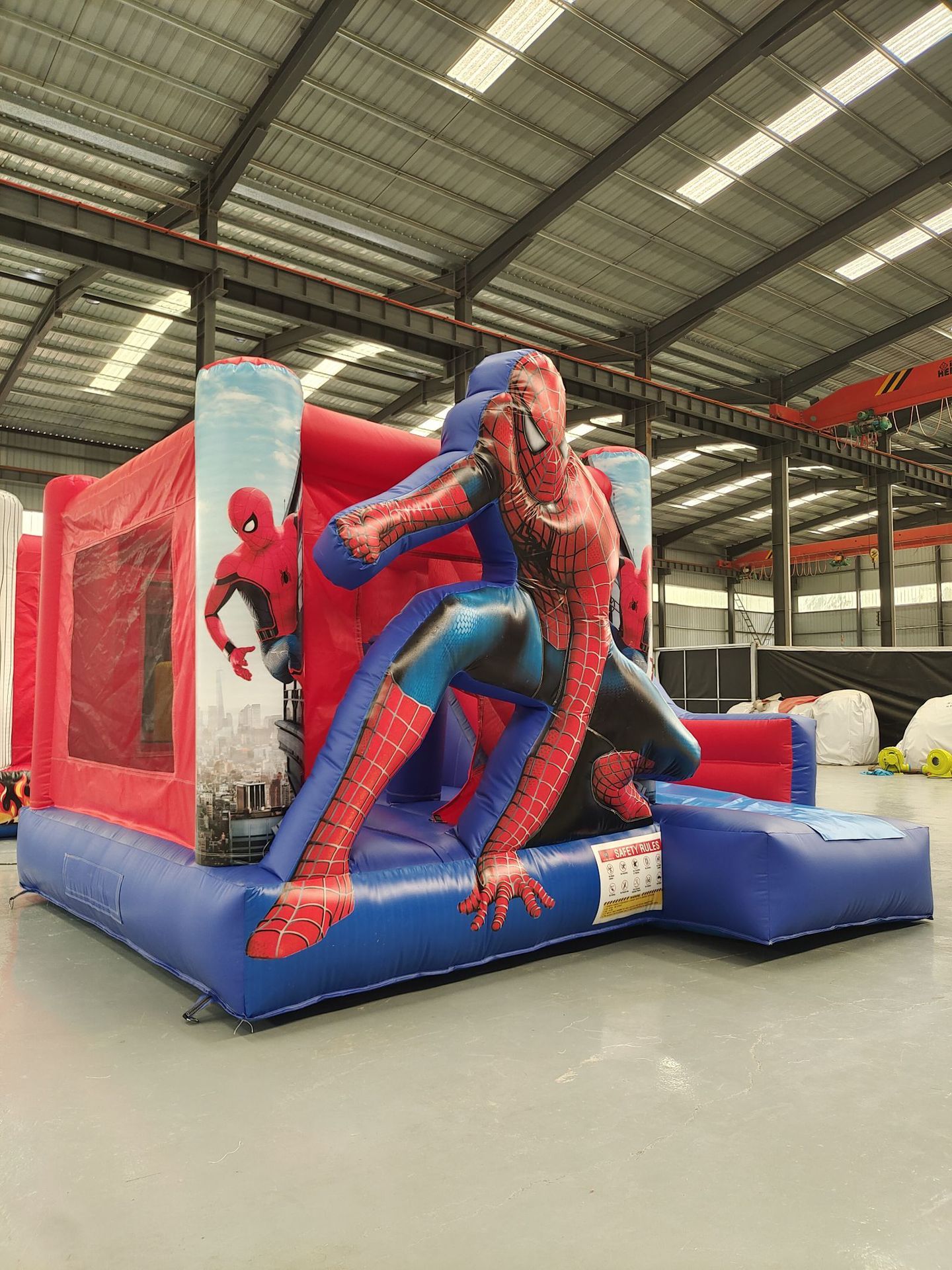 Comercio exterior Castillo inflable transfronterizo Parque infantil Trampolín Combinación de tobogán Proyecto de cama de rebote de castillo travieso pequeño para el hogar