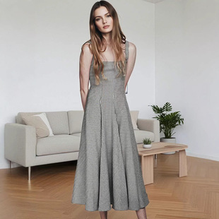 ZA�羳�W�����QŮ�b���uͨ�����ļ����s�ڰ׸�y�����Lȹ