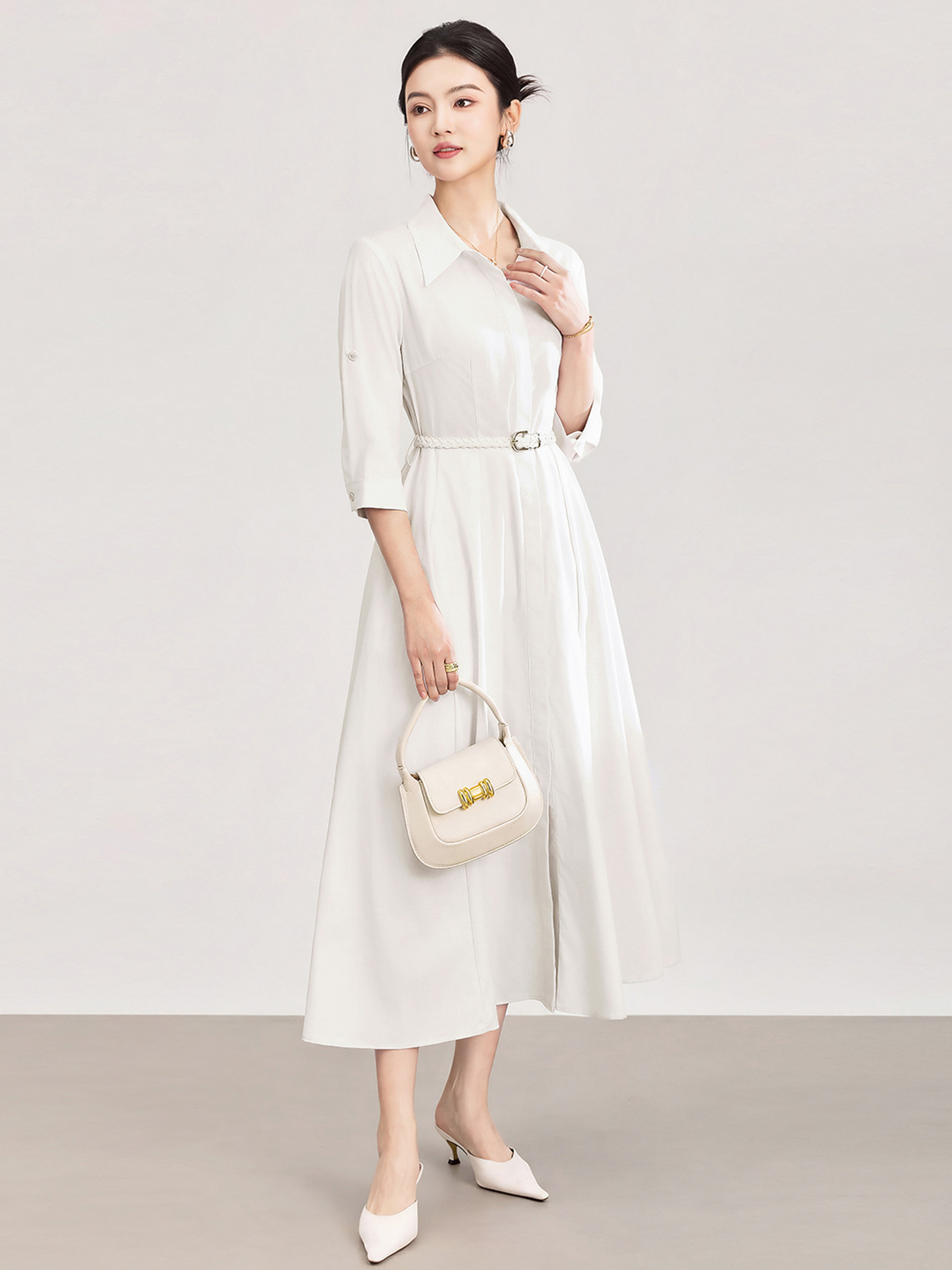 Đầm sơ mi nữ tay dài cổ ve, chất liệu tơ tằm pha cotton, dáng suông thoải mái — xanh lam
