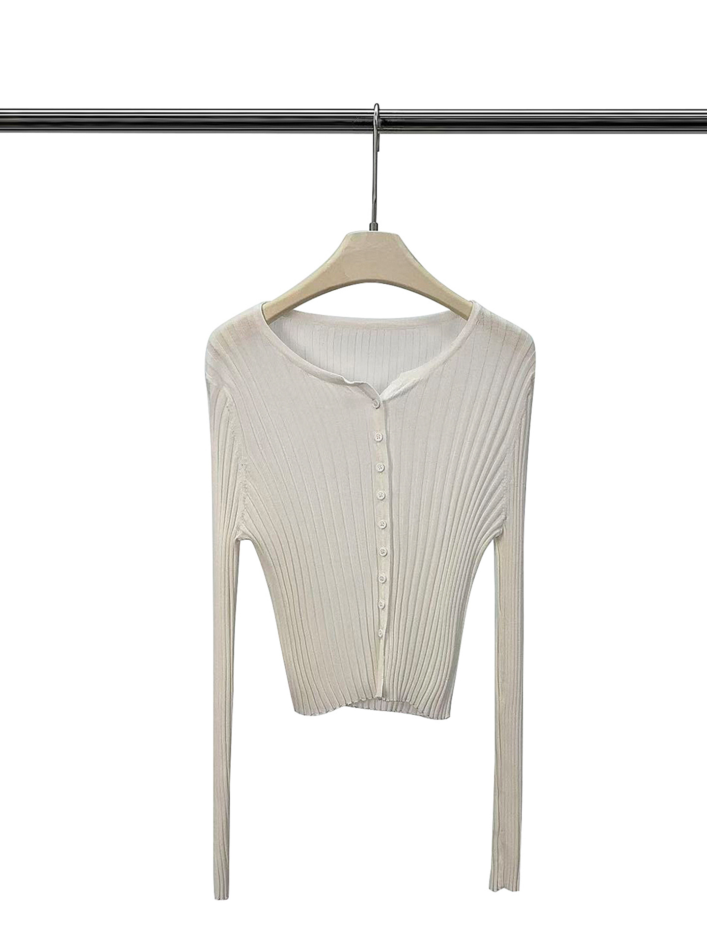 26ye058 white knitted outerwear