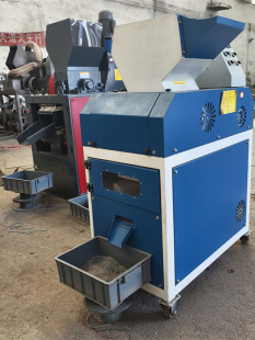 �U�~��С�ͼ���һ�w�W���~�ܷ��x�C ȫ�Ԅ��f��܇�s����ʽ�~�יC