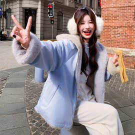 蓝灰色好看减龄连帽派克服女冬新款小个子加厚两面穿羊羔毛短外套