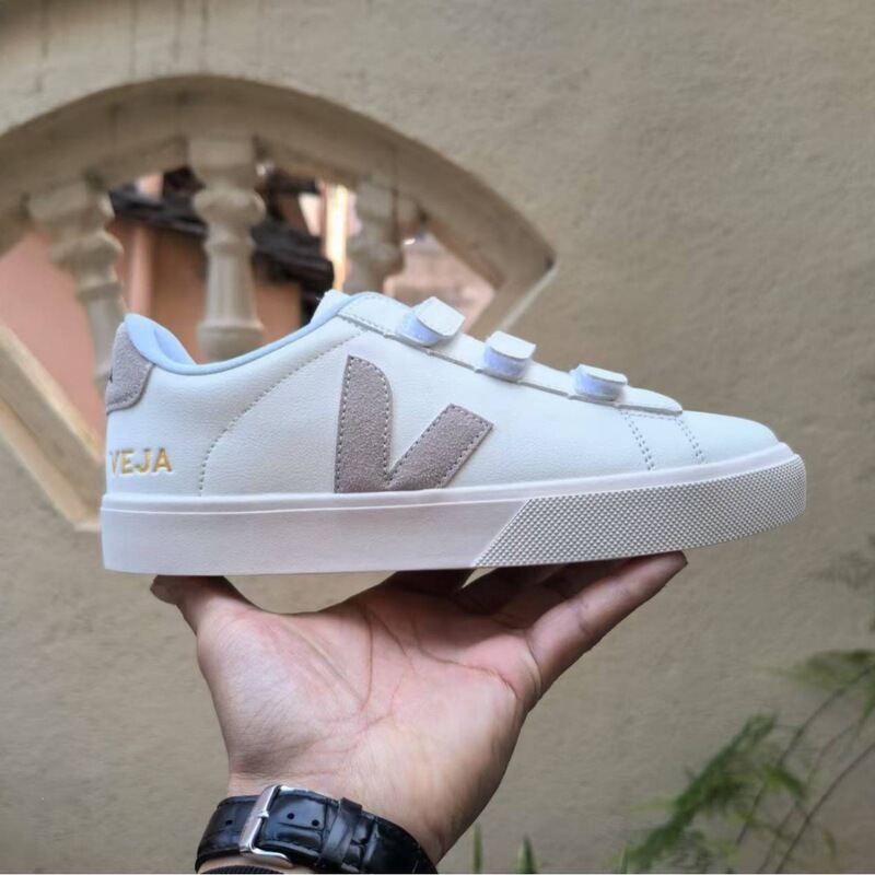 Cross-Border New V-Shaped Shoes, French Veja White Shoes, Men's and Women's Couple Shoes, Breathable Casual Sneakers, Versatile White Shoes Cross-Border New V-Shaped Shoes, French Veja White Shoes, Men's and Women's Couple Shoes, Breathable Casual Sneakers, Versatile White Shoes