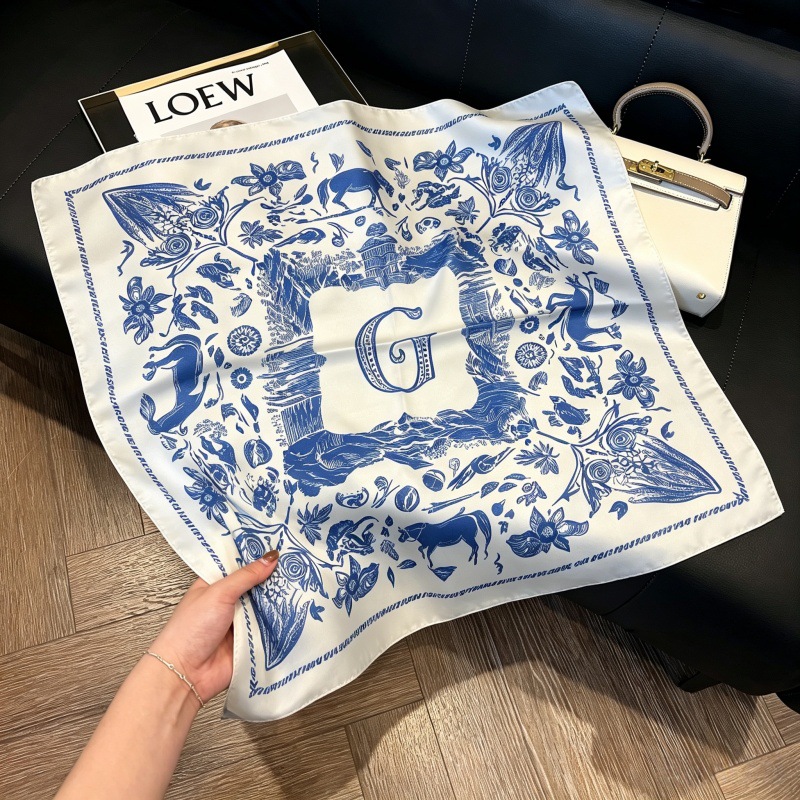 Colección 70*70 nuevo estilo bufanda de seda azul sensación de alta calidad imitación bufanda cuadrada de seda moda todo-fósforo bolsa atada bufanda de pelo