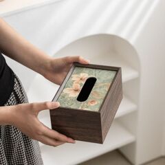 2025轻奢纸巾盒家用客厅茶几高级仿木纸盒高档装饰品摆件卧室新款