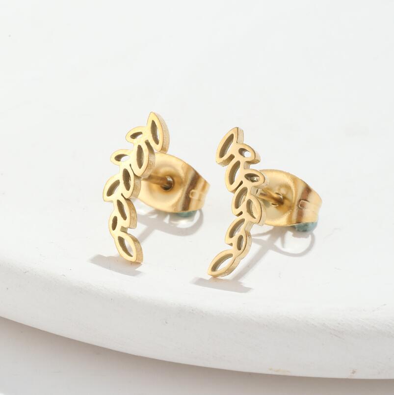 Fashion Leaves Stainless Steel Plating Hollow Out Ear Studs 1 Pair display picture 3