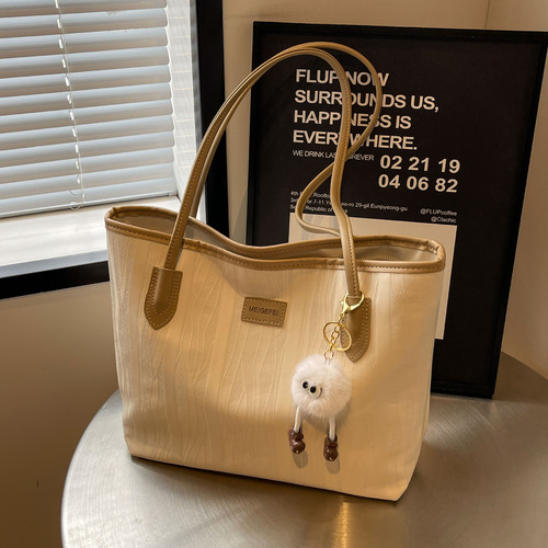 Women's Spring 2024 New Style Casual Versatile Shoulder Bag Trendy and Stylish Crossbody Commuter Tote Bag with Large Capacity