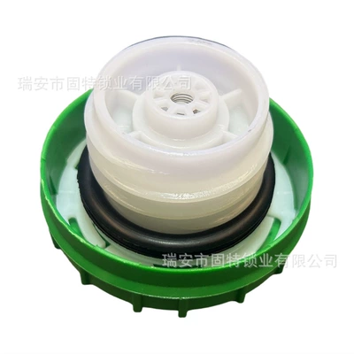 Bobcat Skid Steer Loader Lockless: Tank cap