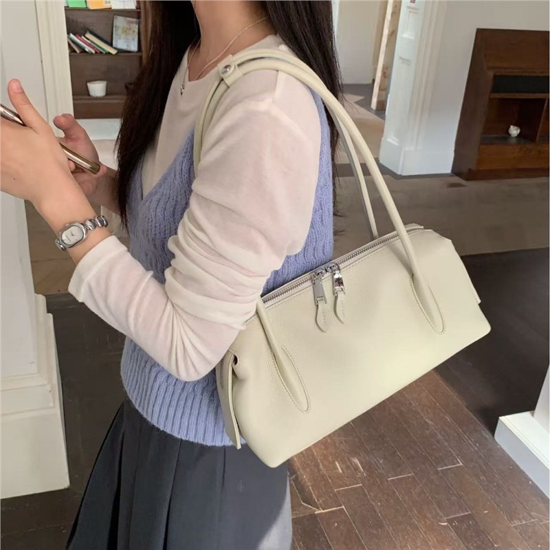 Top Grain Cowhide Lychee Grain Boston Pillow Bag For Women New Trendy Shoulder Crossbody Handbag Bowling Bag - Thumbnail 2
