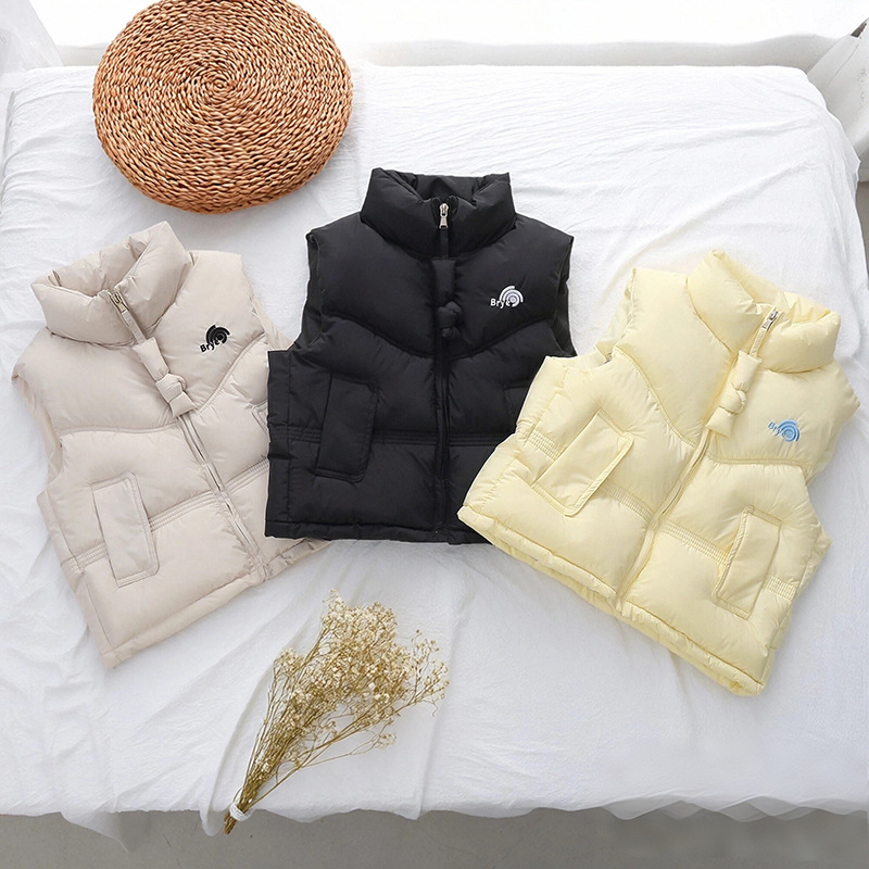 Children's down-filled cotton vest, new style for spring, autumn and winter, suitable for boys, padded and thickened, vest for girls.