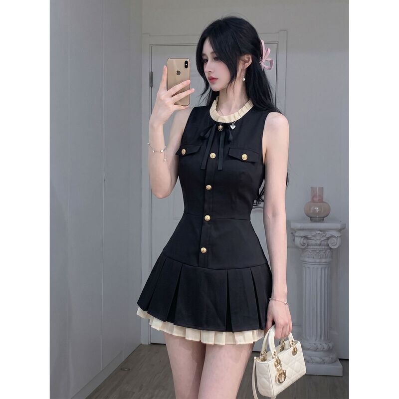 In-Stock French-Style Black Sleeveless Dress with a Cinched Waist, Slimming Effect, and Elegant A-Line Short Skirt In-Stock French-Style Black Sleeveless Dress with a Cinched Waist, Slimming Effect, and Elegant A-Line Short Skirt