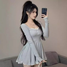 大码纯欲辣妹长袖v领连衣裙女胖MM早秋季收腰显瘦A字打底裙蓬蓬裙