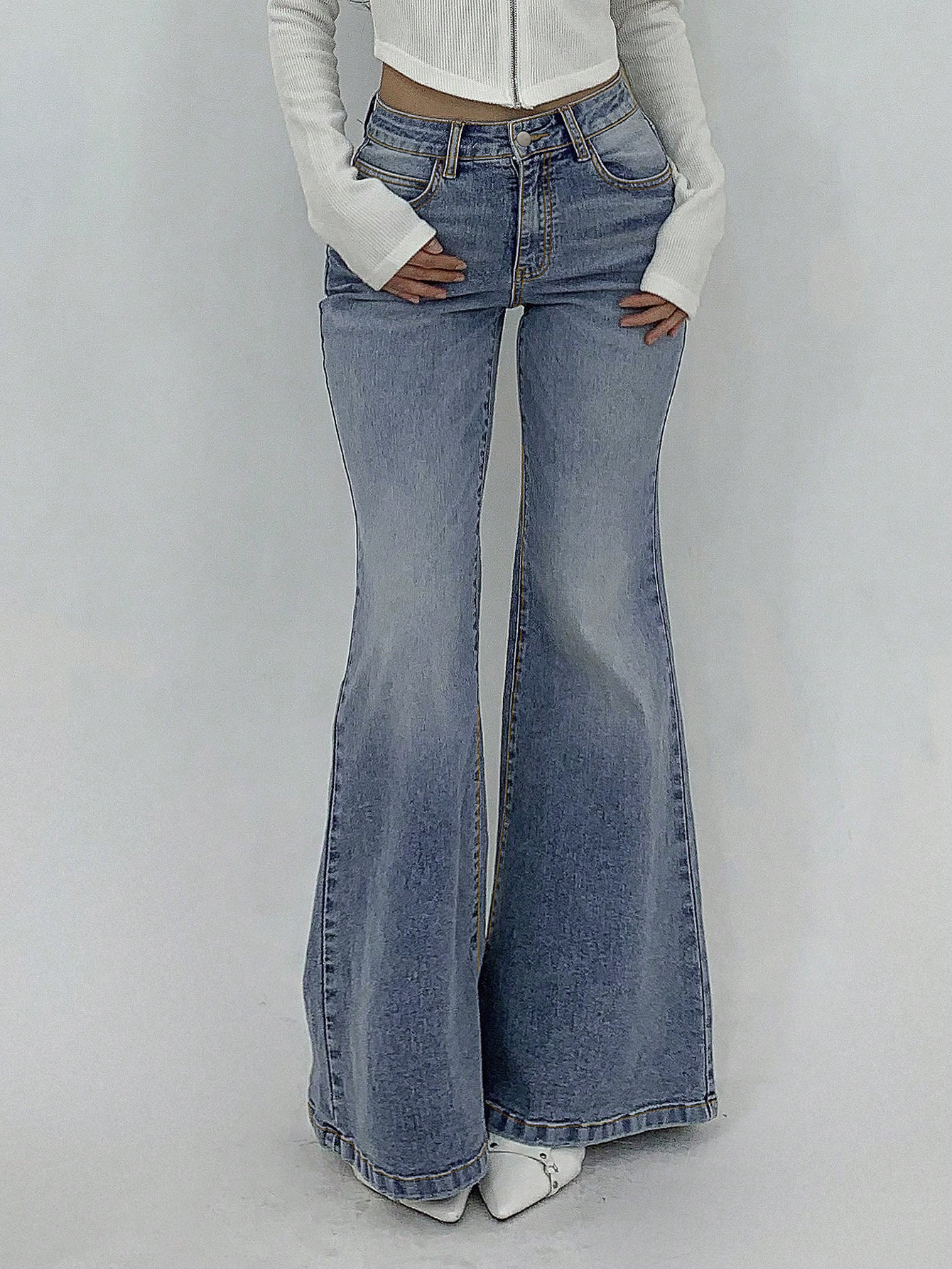Women's Clothing High Waisted Flared Jeans, Street Style, Stretchy Slim Fit, With Pockets, Slightly Flared._ecoleips.com