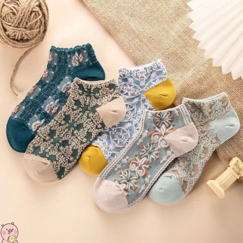 Women's socks spring and summer popular palace style three-dimensional relief socks floral Japanese style ankle socks retro internet celebrity short women's socks