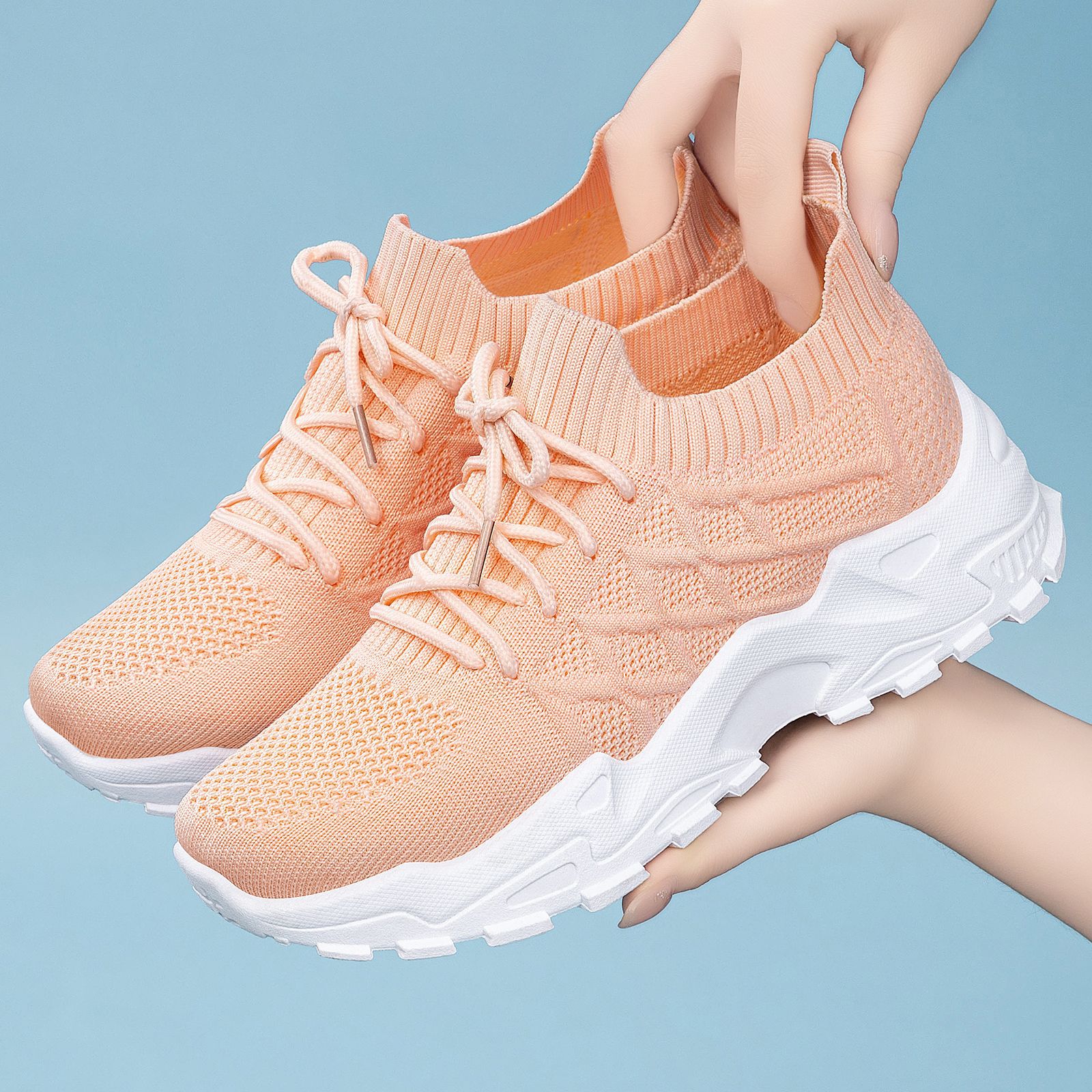 Zapatos de mujer zapatos de primavera de tamaño grande zapatos casuales de tela de vuelo con suela suave aumentando la altura de los zapatos de papá zapatos de deporte transpirables no olor zapatos individuales