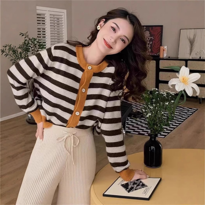 Autumn and Winter New Pure Wool Sweater Cardigan Jacket Women's Round Neck Long-Sleeved French Contrast Stripes Design Shirt Autumn and Winter New Pure Wool Sweater Cardigan Jacket Women's Round Neck Long-Sleeved French Contrast Stripes Design Shirt