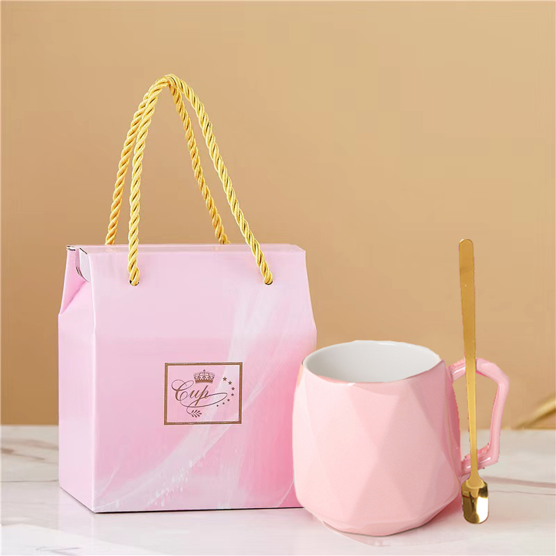 情侣对杯结婚回礼伴手礼陶瓷杯子家用水杯刻字马克杯带盖勺咖啡杯|undefined