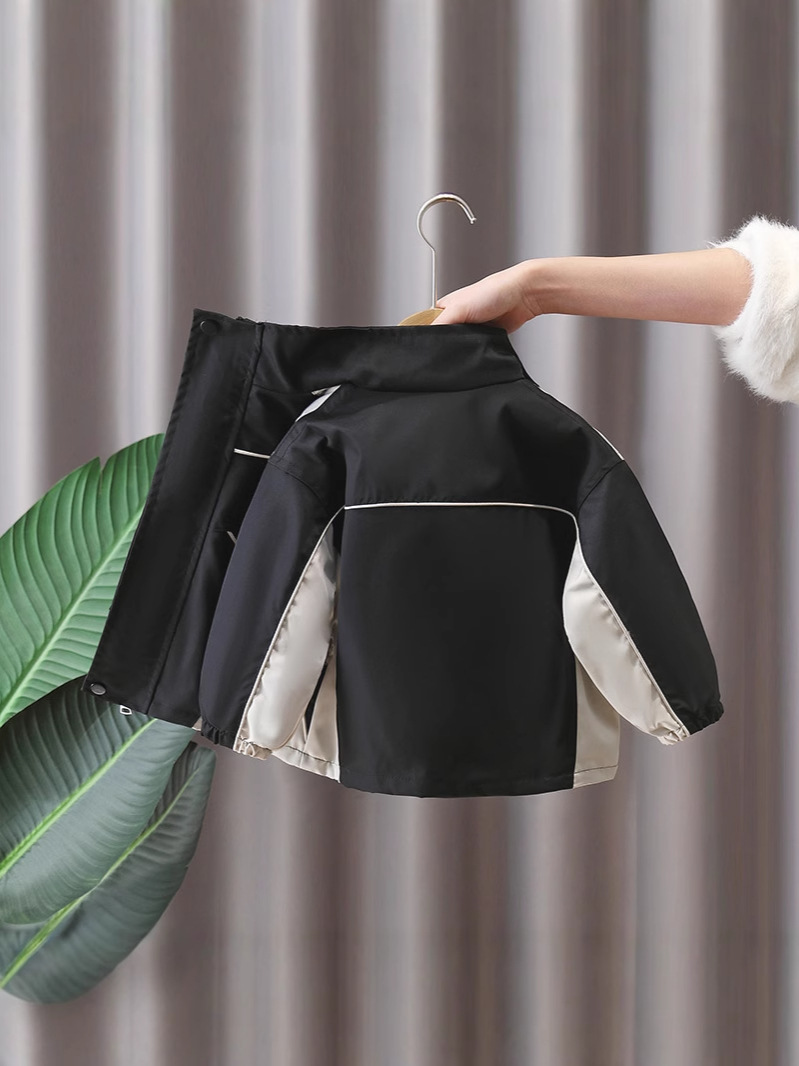 7657 chaqueta cortavientos a juego de colores para niños 2025 nueva ropa de primavera y otoño ropa con capucha para niños chaqueta de moda de primavera