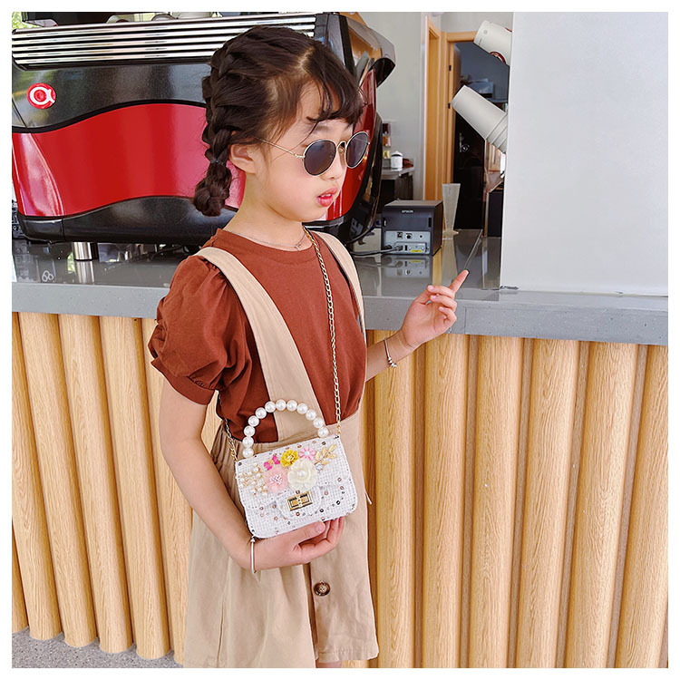 Girl'S Cloth Flower Bow Knot Cute Sequins Pearls Square Lock Clasp Crossbody Bag display picture 7