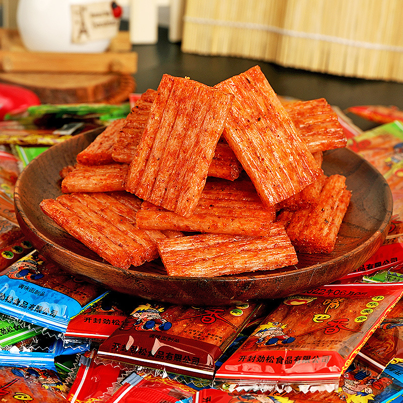 Spicy strips and small spicy pieces, 80s nostalgic snacks, spicy small packaging, childhood large knife meat snacks, whole bag of 66 packs