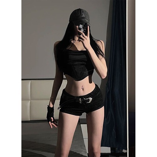 Black Low-Waisted Stretch Denim Super Short Skirts for Women 2024 Summer New Slimming Skirts with Wide Legs and High Hip