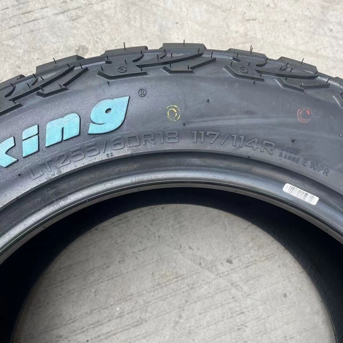 Haida Tire LT255/60R18 10PR White Lettering Off-Road AT Dacia D90 TerraLink 255/60R18