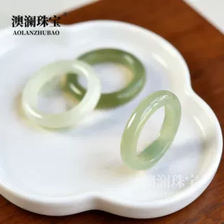 厂家批发天然和田玉青白玉戒指玉跑环手持扳指男女款情侣款节日礼
