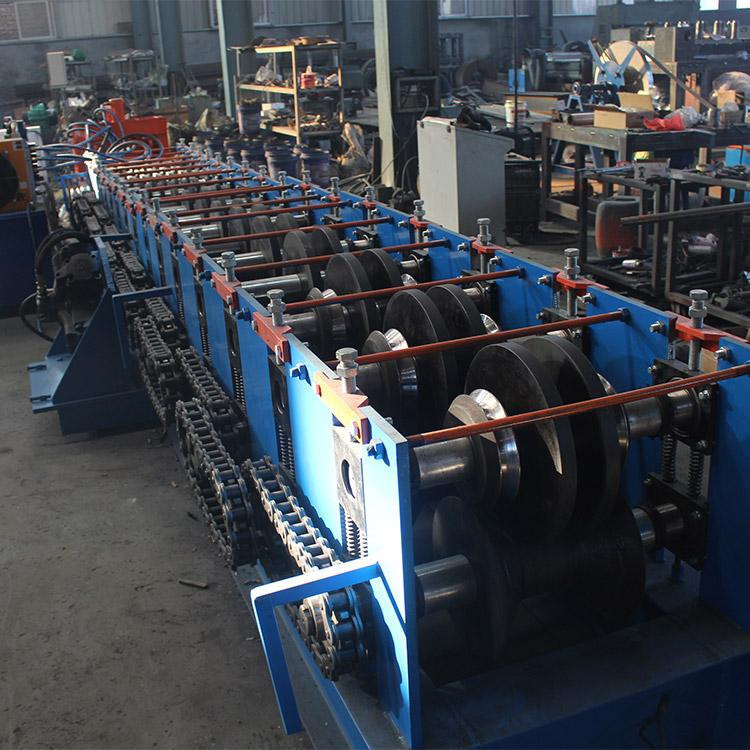 6 equipos de tanque de agua invernadero tanque de agua máquina de formación de placa de carro máquina de tanque de agua automática