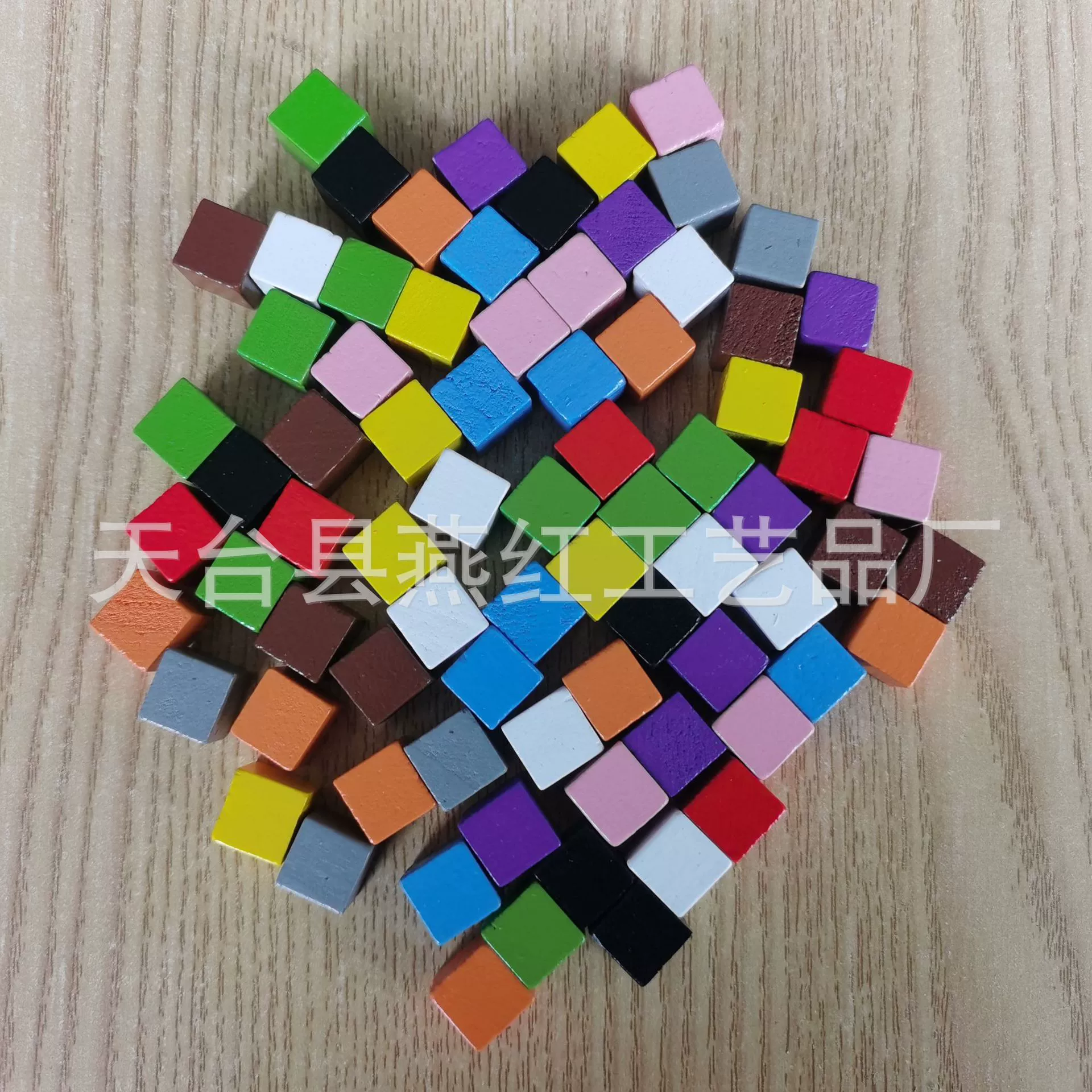 Цветной куб Деревянные небольшие строительные блоки Деревянный куб Деревянные учебные пособия по математике Монтессори Детские развивающие игрушки