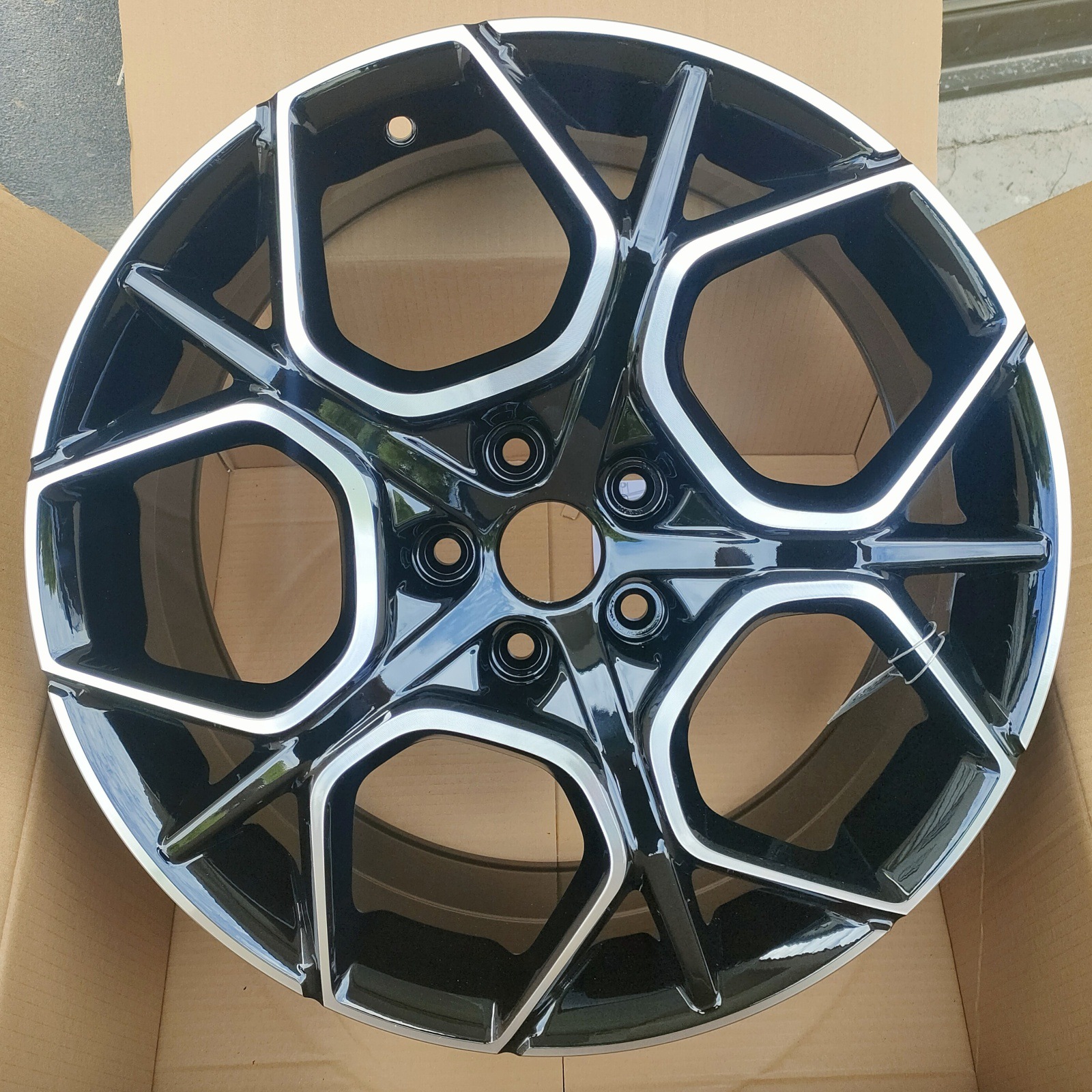 Compatible with 19inch Changan Qiyuan A07 aluminum alloy wheel rims, A05 original car style steel rims, new tire bell spinning technology