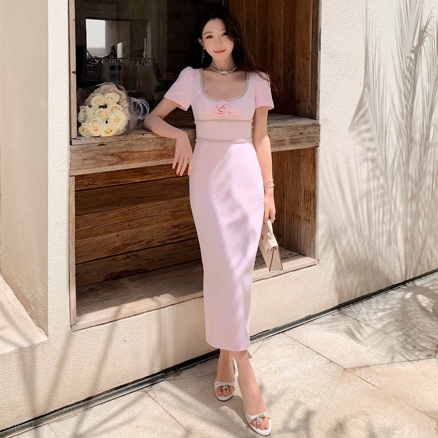 2025早秋新款女装粉红色法式复古性感圆领玫瑰花朵礼服连衣裙长裙