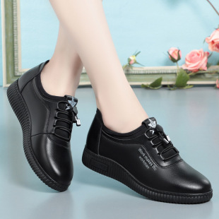 Mom's Shoes, Spring and Autumn Style, Soft Leather, Soft-Soled Sneakers, Autumn and Winter Versatile Flat Casual Shoes for Middle-Aged and Elderly People, Walking Shoes