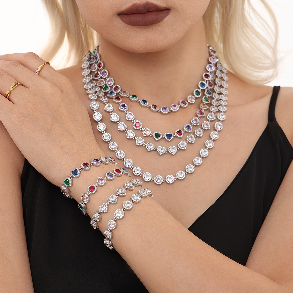 Omaka Love Sparkle circón Pulsera de costura Collar de lujo ligero Temperamento de lujo transfronterizo Color titanio Conjunto de joyería de acero Mujer