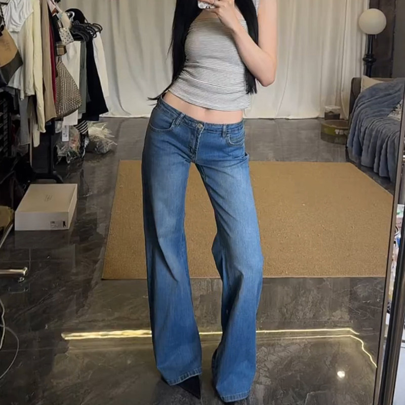 American retro washed blue jeans for women, 2026 summer new style, spicy girl look, low-waisted, slimming, straight-leg, floor-length pants American retro washed blue jeans for women, 2026 summer new style, spicy girl look, low-waisted, slimming, straight-leg, floor-length pants