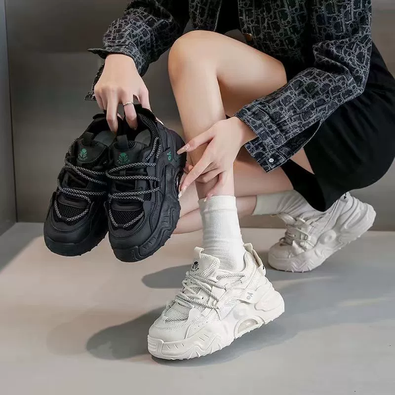 Тапочки Dad's shoes женские в тренде 2024 весна новые женские туфли корейская версия дышащие толстые подошвы показывают стопу небольшие повседневные кроссовки с подъемом