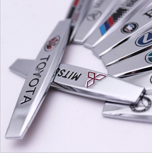 Metal Leaf Plate Side Label Applicable for Mercedes-Benz, Audi, Volkswagen, Toyota Car Fender Logo 3D Decorative Body