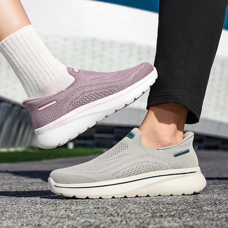 Cross-Border New Model Couple's Slip-On Outdoor Breathable Walking Shoes for Parents, Men's and Women's Casual Sports Running Shoes Cross-Border New Model Couple's Slip-On Outdoor Breathable Walking Shoes for Parents, Men's and Women's Casual Sports Running Shoes