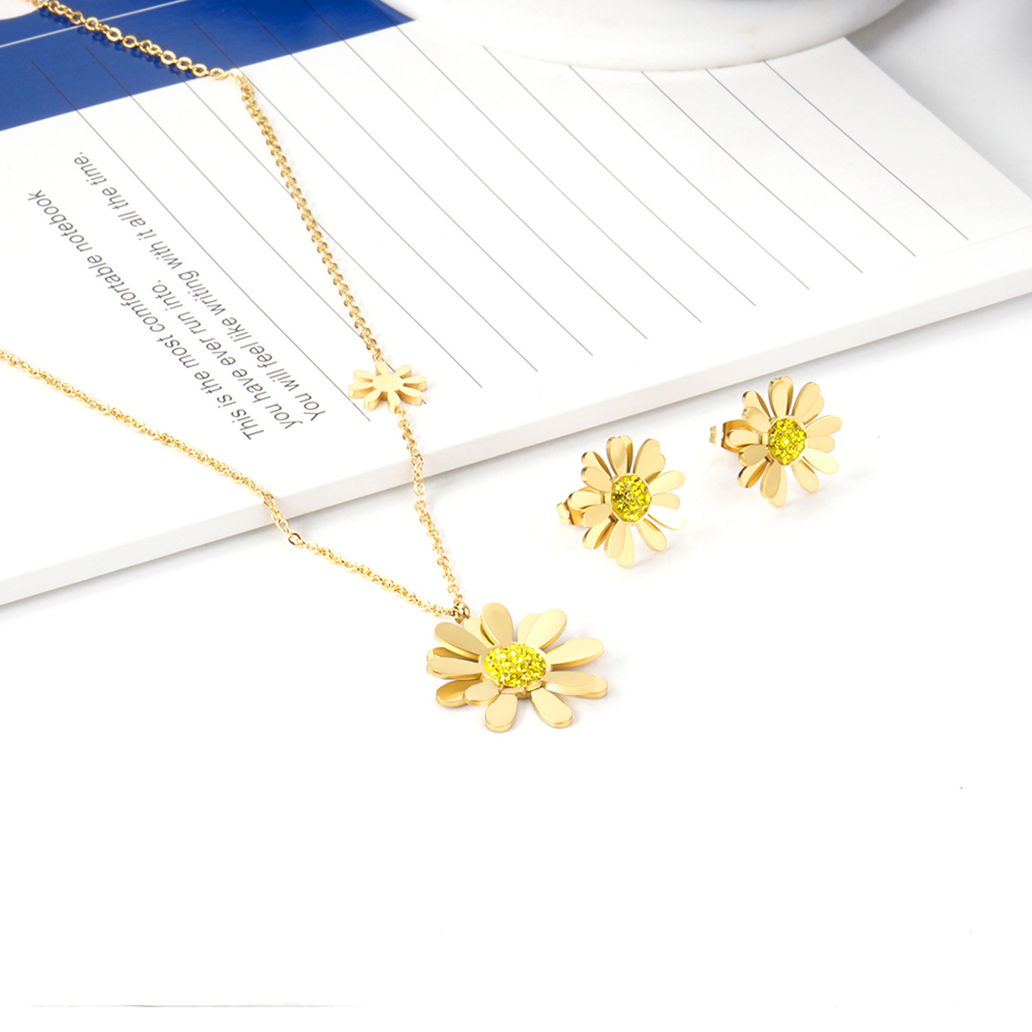 Style Simple Fleur Acier Inoxydable Incruster Zircon Des Boucles D'oreilles Collier 1 Jeu display picture 11