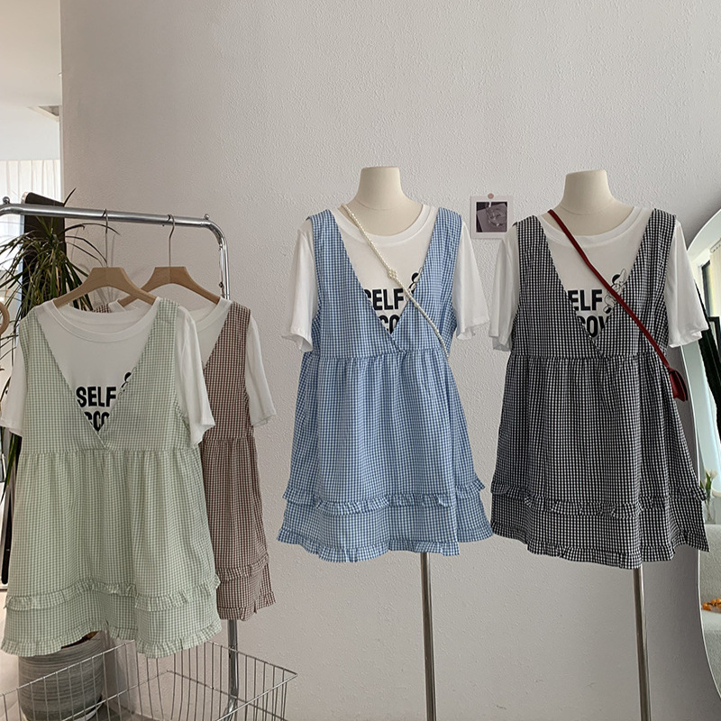 欧玛莱 圆领卡通印花白色短袖T恤搭木耳边格子背带连衣裙套装3832