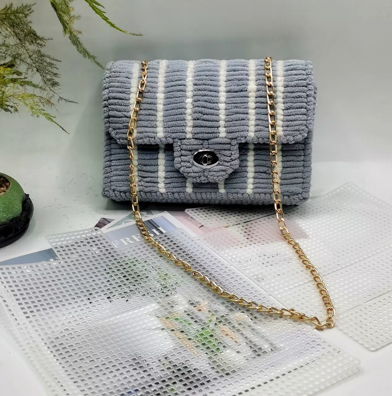 抖音小香风泫雅手工编织钩包材料塑料网格板定型包片斜挎单肩包包