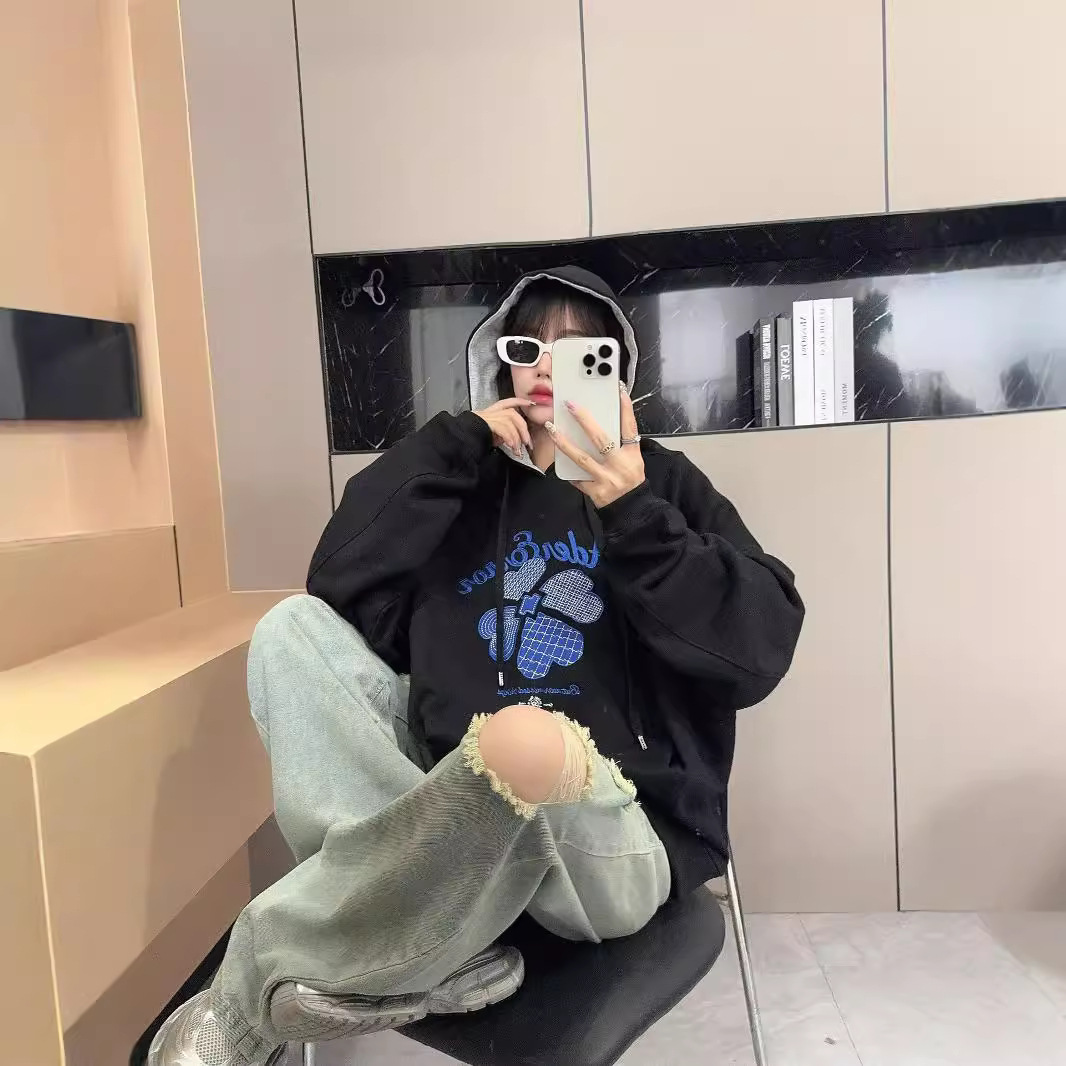 23 가을과 겨울 새로운 AE 유기농면 4 잎 클로버 천 자수 후드 실루엣 기모 간단한 패션 니트 스웨터