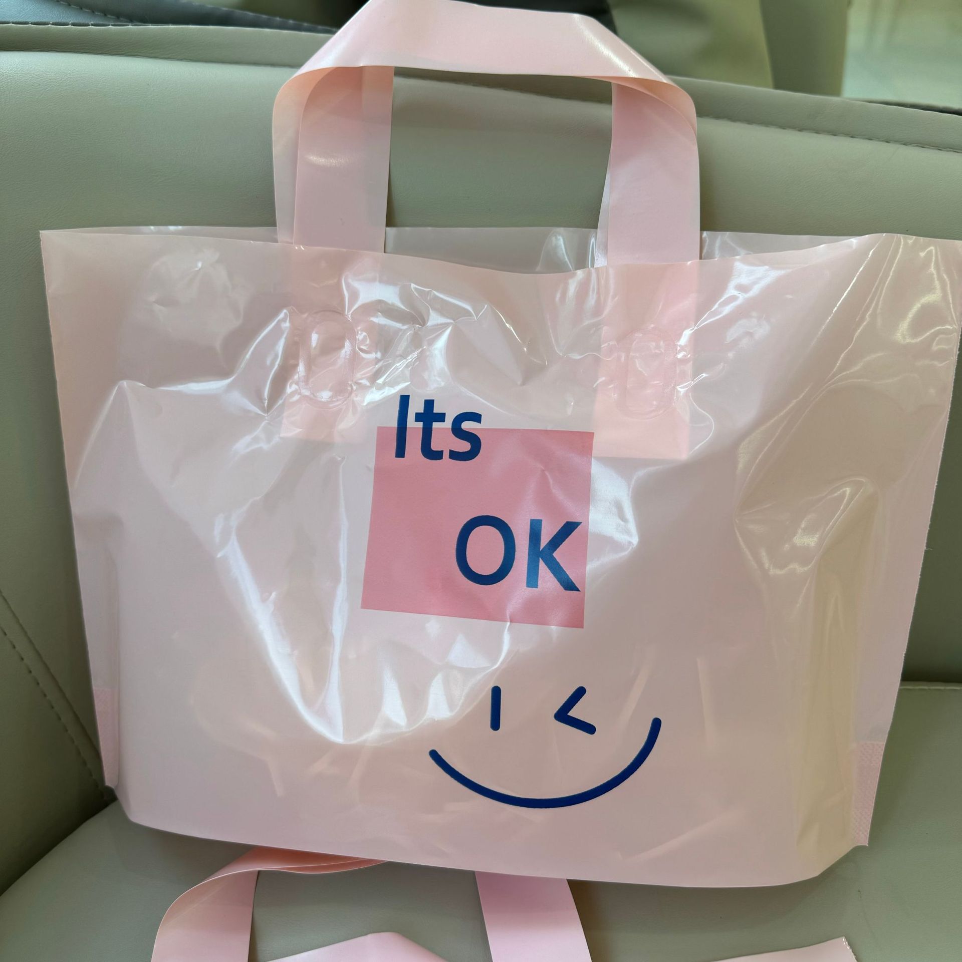 da3badc3-afe7-4ed8-9251-079351