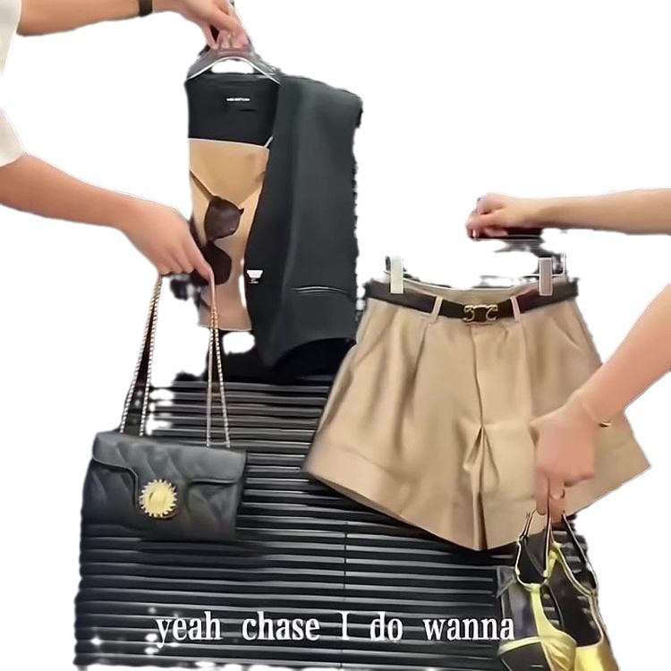Bộ ba mảnh nữ áo ghi lê kèm áo hai dây và quần short thời trang mùa hè — Màu cà phê đen