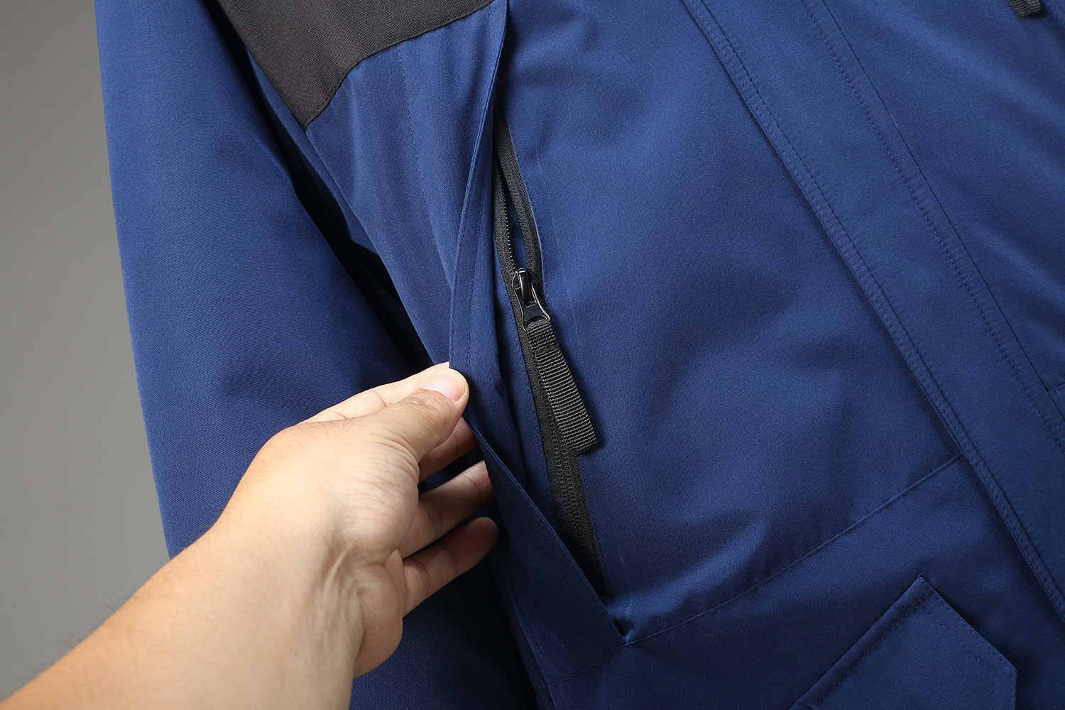 Hot selling winter clothing men's workwear new year trendy brand thick casual medium long cotton jacket_voghion.com