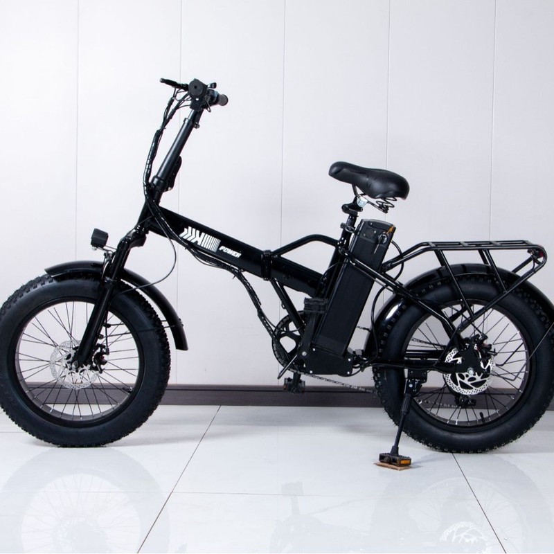 スノーモービルの二輪の電動自転車の供給源は大人のファッションの電気自動車の通勤です。|undefined