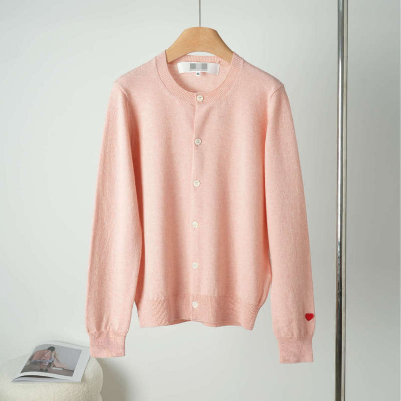 Cdg Japanese-Style Comme Des Garçons Heart Embroidered Round Neck Cardigan Play Wool Sweater Women's Slim Fit Cardigan Cdg Japanese-Style Comme Des Garçons Heart Embroidered Round Neck Cardigan Play Wool Sweater Women's Slim Fit Cardigan
