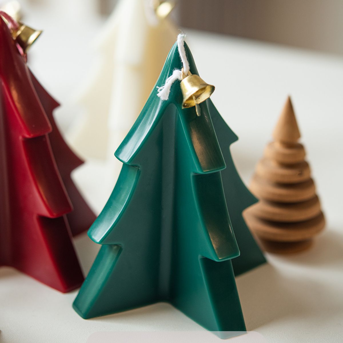 Venta al por mayor caliente rojo blanco verde árbol de Navidad forma vela decoración transfronteriza decoración creativa regalo atmósfera