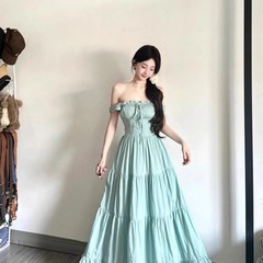 大きいサイズの女装のフランスの気質の青いストラップのワンピースの夏は腰のケーキの長いスカートの太っているmmは腹を遮ってやせています。