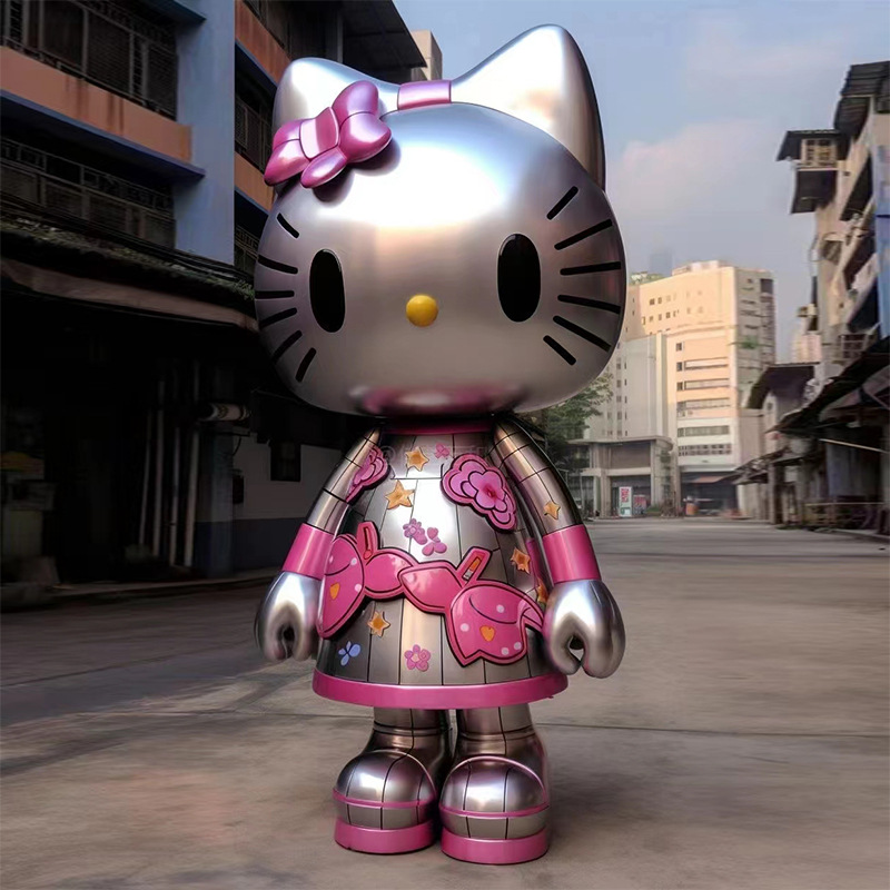 Hello kitty sculpture
